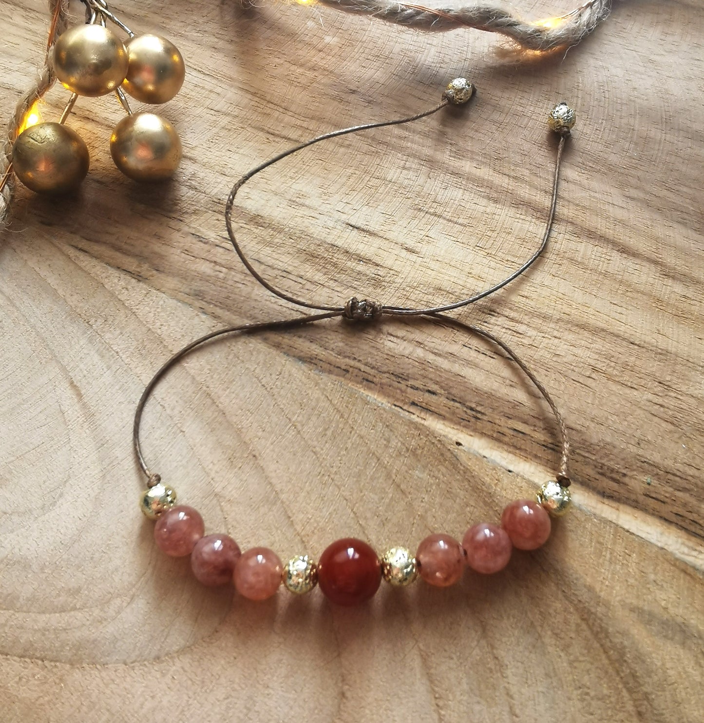 Bransoletka na sznurku z karneolu, kamienia słonecznego i lawy wulkanicznej ✨