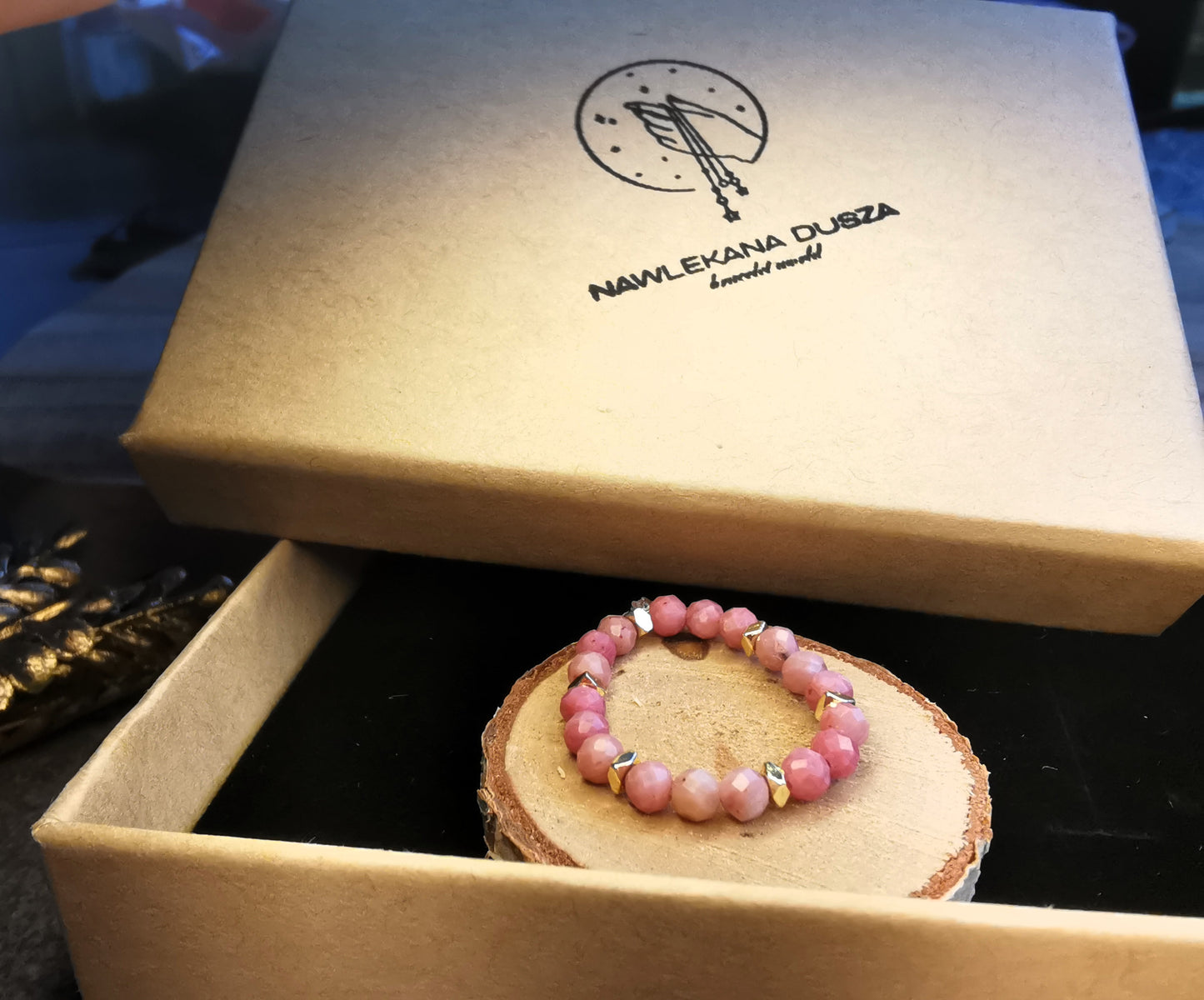 Pierścionek „Różowy Kamień Mocy” – Rodonit • Hematyt