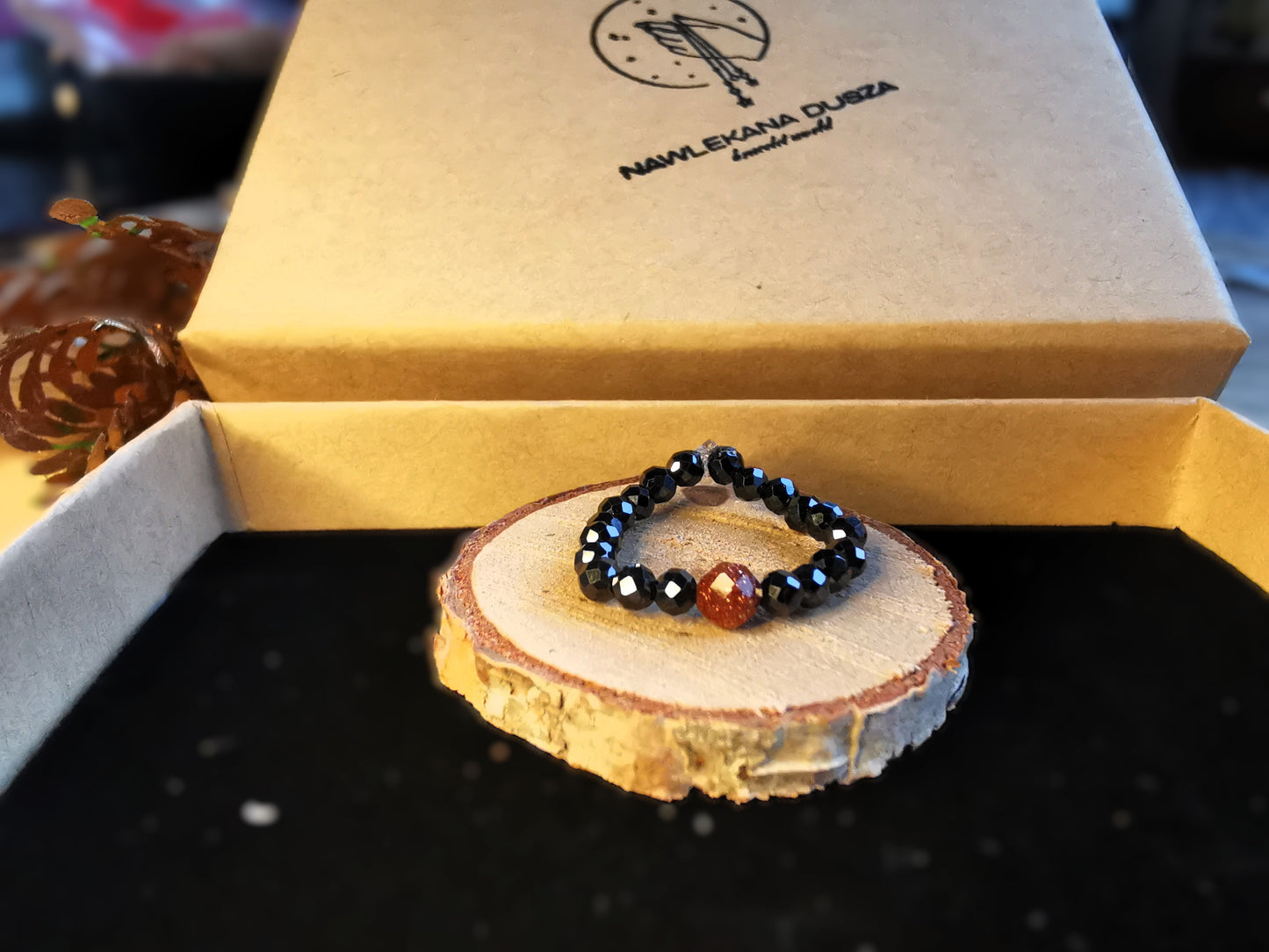 Pierścionek „Złota Cyrkonia” – Cyrkonia • Piasek Pustyni