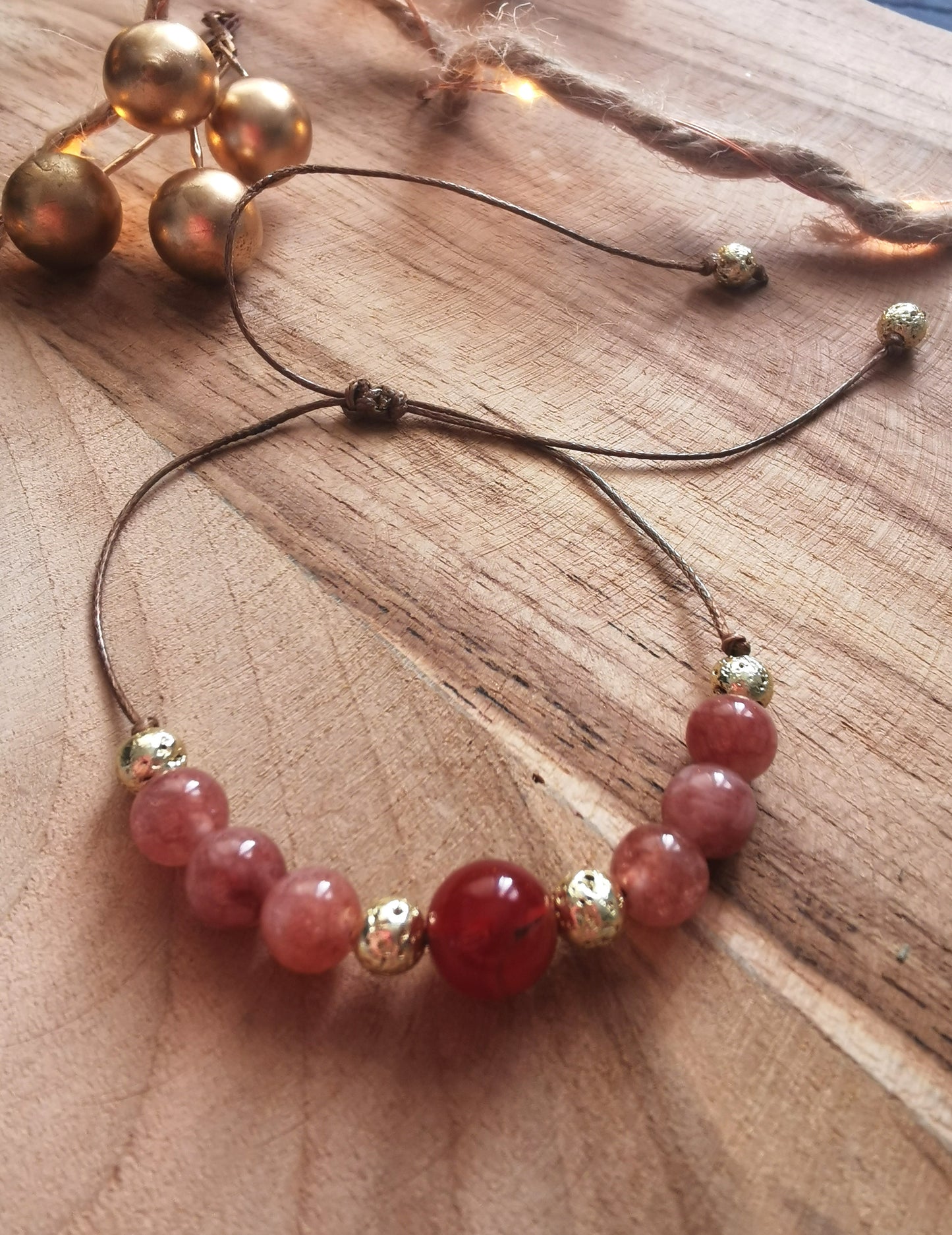 Bransoletka na sznurku z karneolu, kamienia słonecznego i lawy wulkanicznej ✨