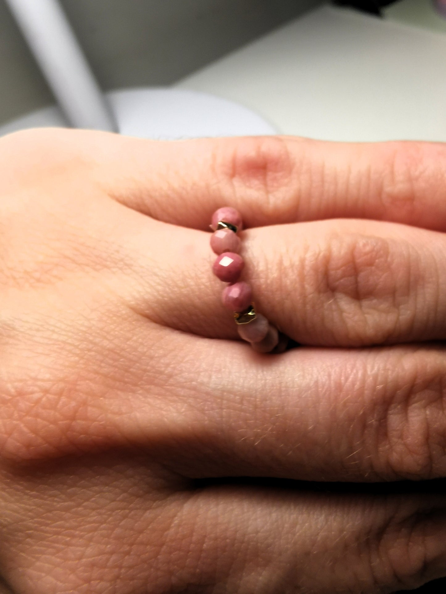 Pierścionek „Różowy Kamień Mocy” – Rodonit • Hematyt