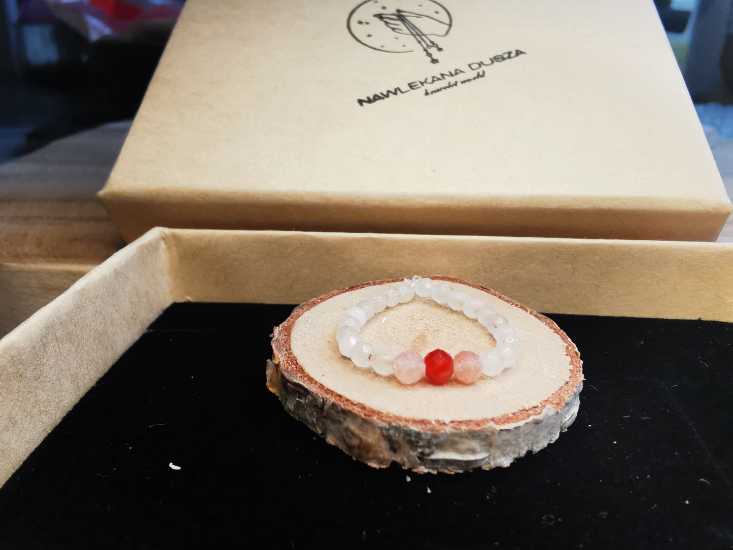 Pierścionek „Księżycowa Harmonia” – Jadeit • Kamień Księżycowy • Karneol