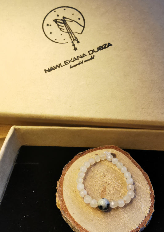 Pierścionek „Jadeitowy Dalmatyńczyk” – Jadeit • Jaspis Dalmatyński