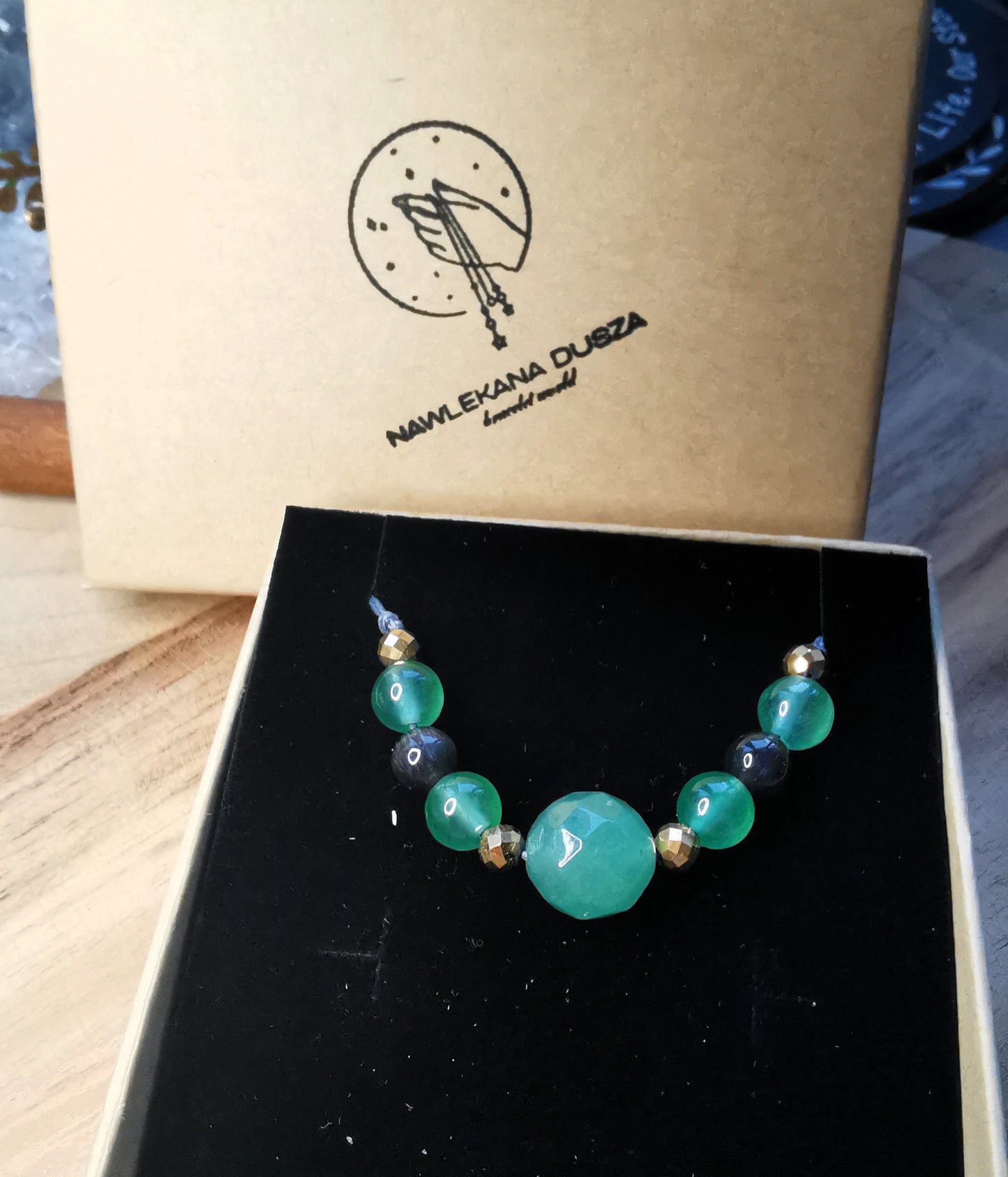 💚 Bransoletka na sznurku z awenturynu i kociego oka