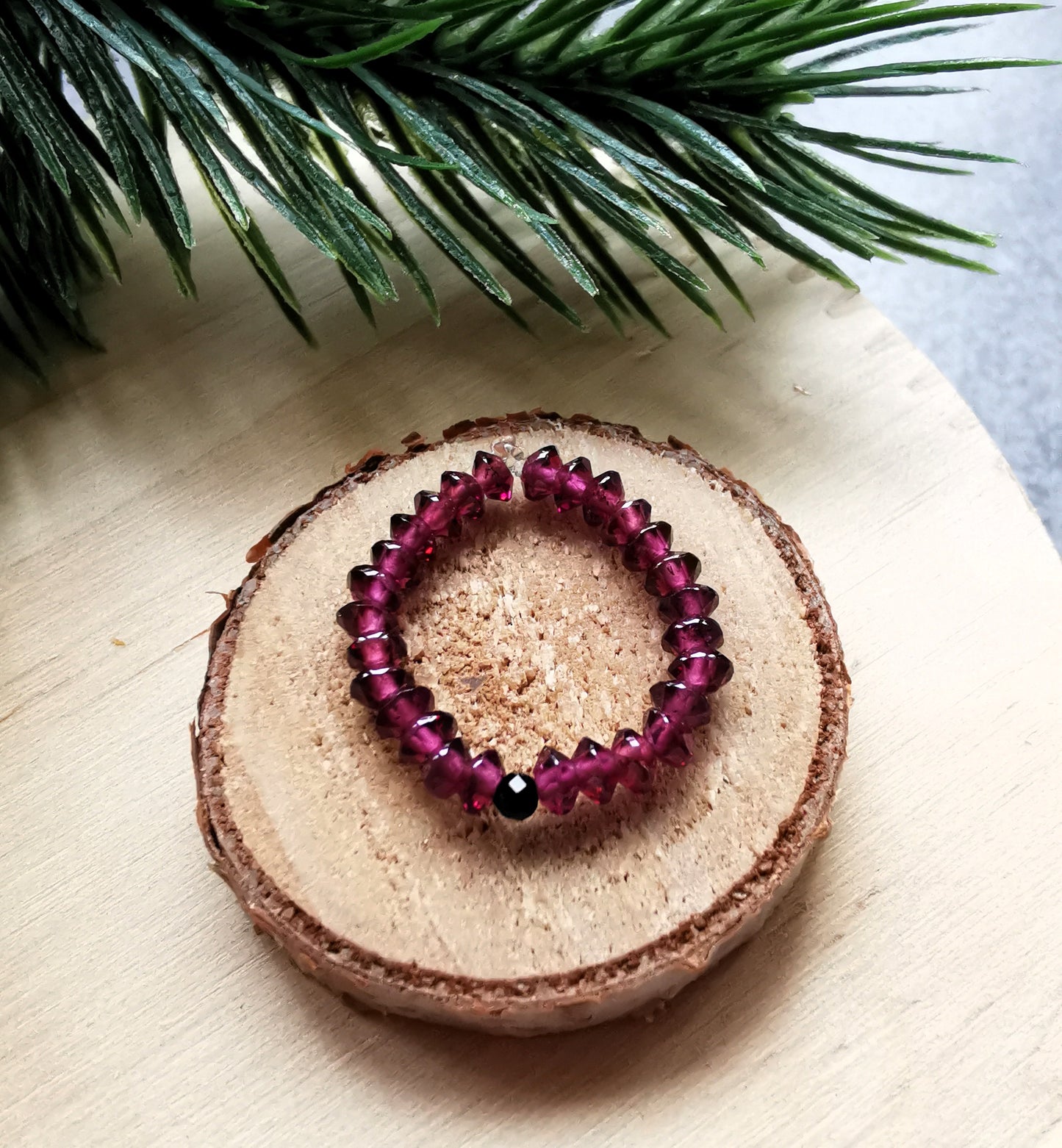 Pierścionek „Moc i Ochrona” – Granat & Turmalin