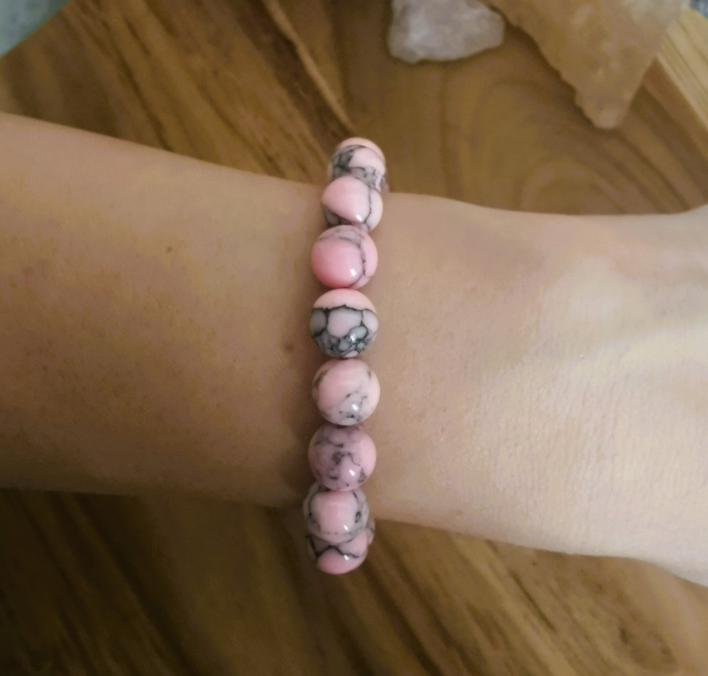 Bransoletka „Łagodność”  różowy howlit 💗